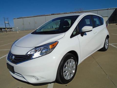 2016 Nissan Versa Note for sale at Avenue Auto Group in Dallas TX