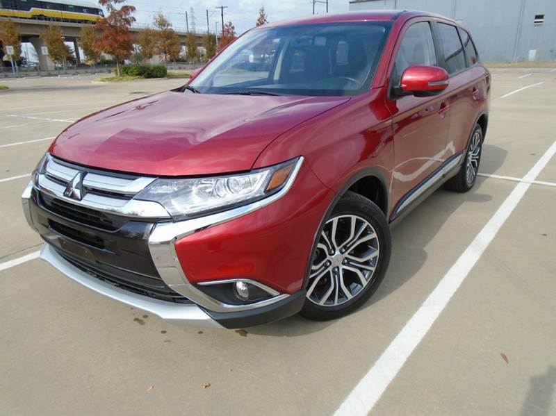 2016 Mitsubishi Outlander for sale at Avenue Auto Group in Dallas TX