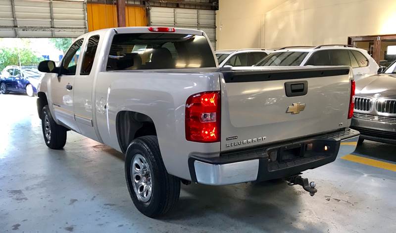 2009 Chevrolet Silverado 1500 4x2 LT 4dr Extended Cab 5.8 ft. SB In