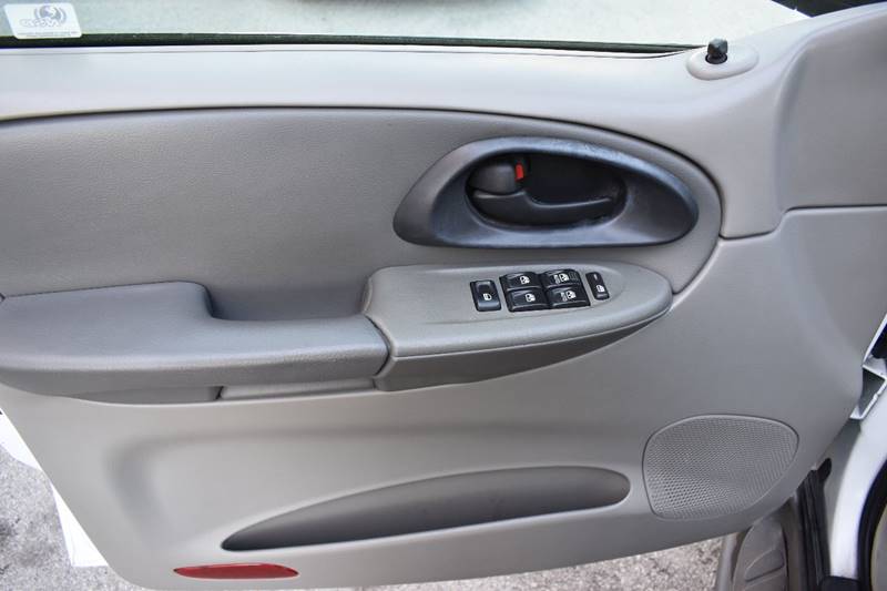 2004 Chevrolet TrailBlazer EXT LT