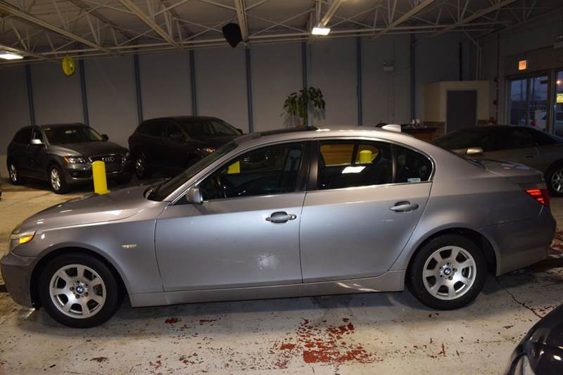 2004 BMW 5 Series 525i