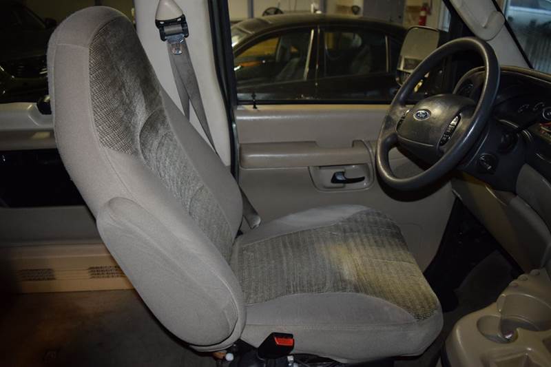 2003 Ford E-Series Wagon