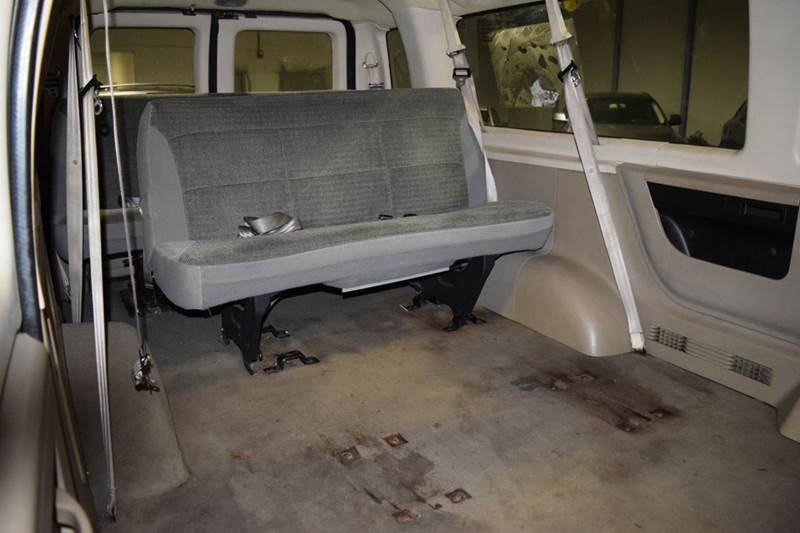 2003 Ford E-Series Wagon