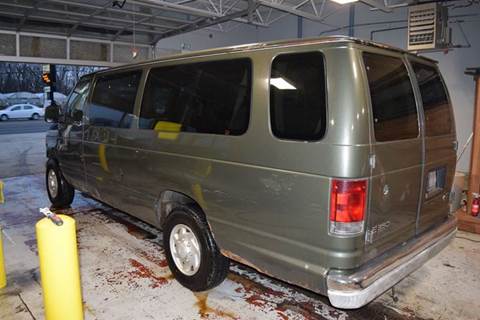 2003 Ford E-Series Wagon