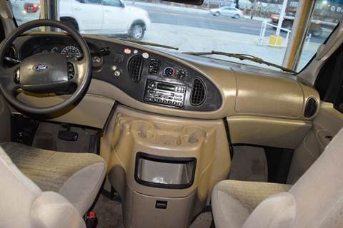 2003 Ford E-Series Wagon