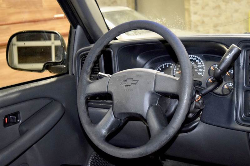 2003 Chevrolet Silverado 1500 LS