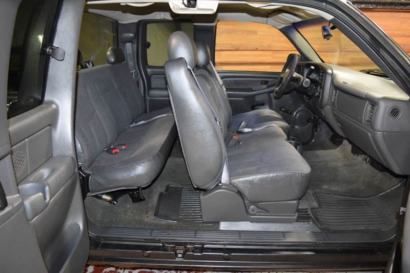 2003 Chevrolet Silverado 1500 LS