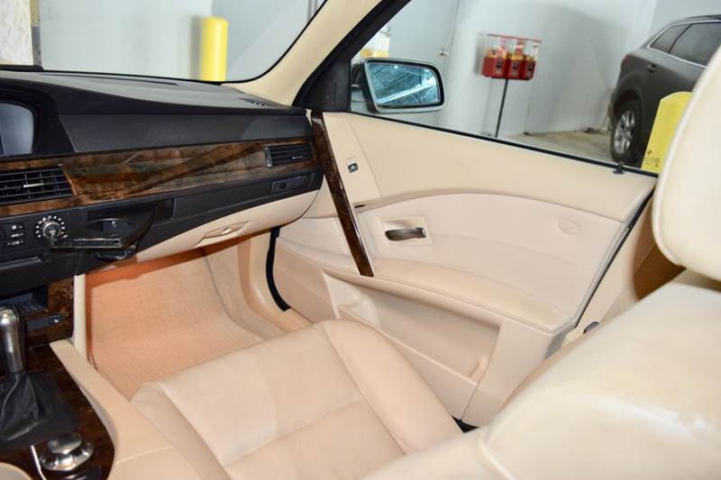 2005 BMW 5 Series 545i