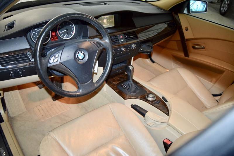 2005 BMW 5 Series 545i