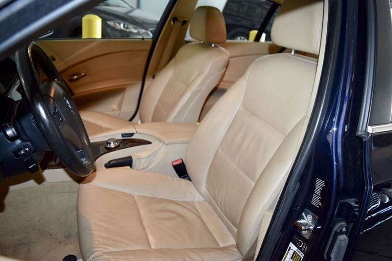 2005 BMW 5 Series 545i