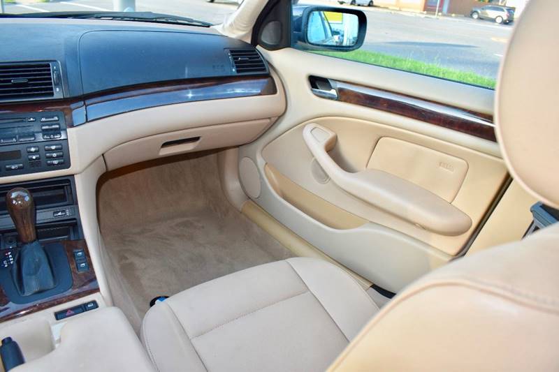 2005 BMW 3 Series 325i