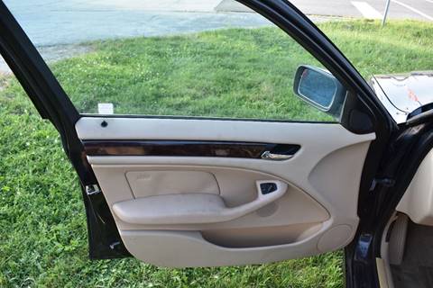 2005 BMW 3 Series 325i