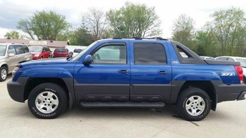 2003 Chevrolet Avalanche for sale at SPEEDY'S USED CARS INC. in Louisville IL
