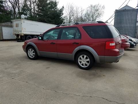 2005 Ford Freestyle for sale at SPEEDY'S USED CARS INC. in Louisville IL