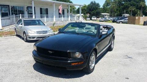 2005 Ford Mustang for sale at GOLDEN GATE AUTOMOTIVE,LLC in Zephyrhills FL
