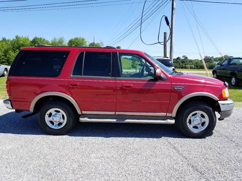 2001 Ford Expedition for sale at CAR-MART AUTO SALES in Maryville TN