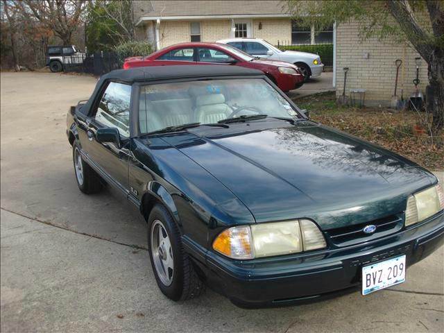 1990 Ford Mustang