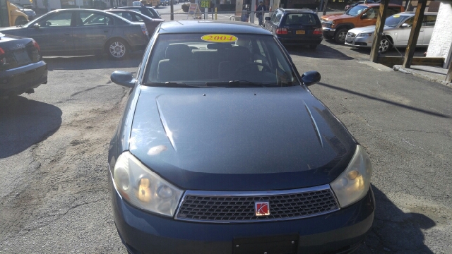 2004 Saturn L300
