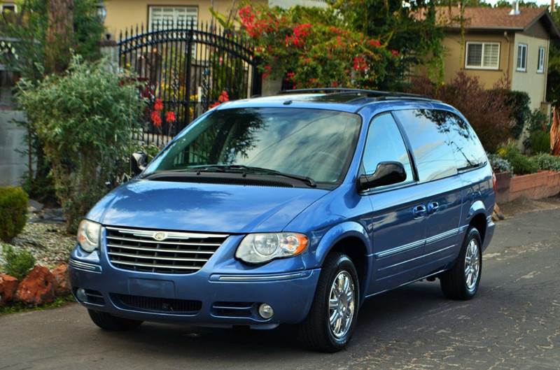 Chrysler town country 4