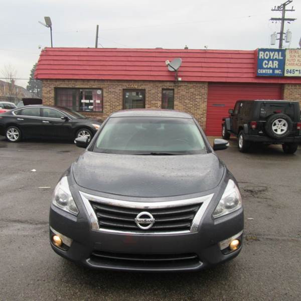 ROYAL CAR CENTER INC Used Cars Detroit MI Dealer